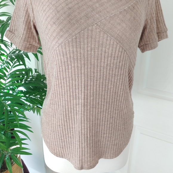 Pitaya Lazy Sundays Short Sleeve Sweater Top Brown Tan Small - Picture 3 of 11